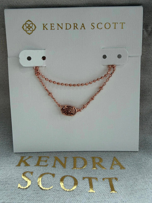 Kendra Scott necklace